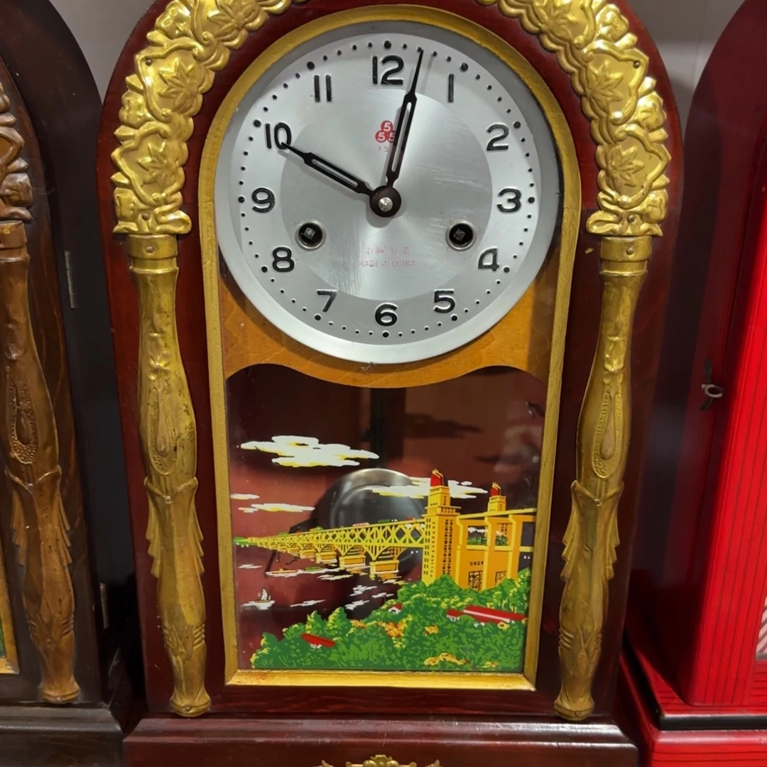 简***真有机玻璃三五南京大桥图案钟表一个