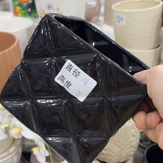 多肉绿植陶瓷花盆9.9包邮，有孔