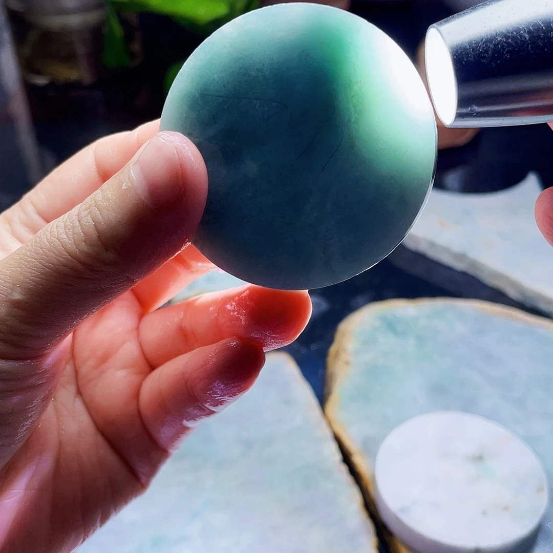 翡翠未镶嵌颈饰毛料34