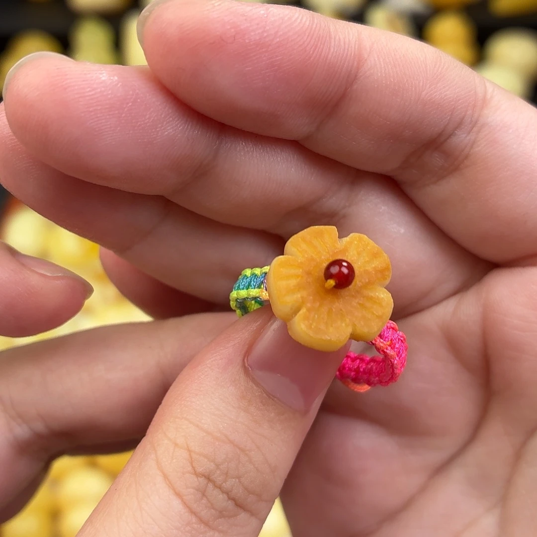 蜜蜡未镶嵌毛衣链蜜蜡