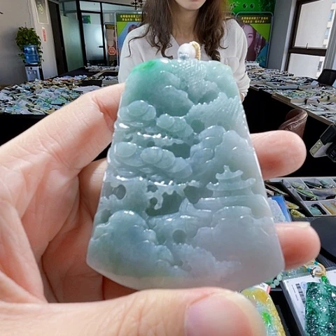 翡翠未镶嵌颈饰翡翠