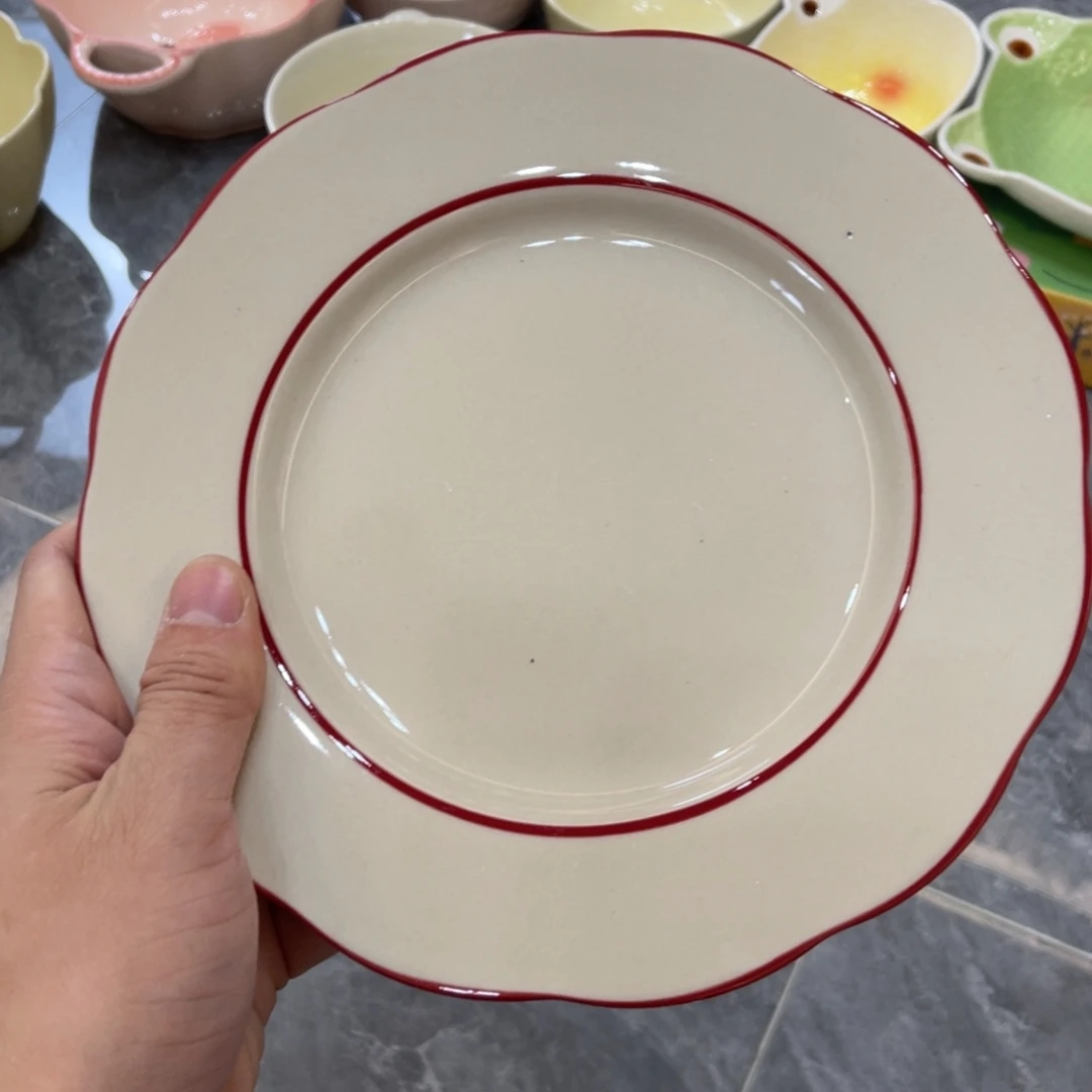 陶瓷微瑕餐具介意勿拍，满18飞！