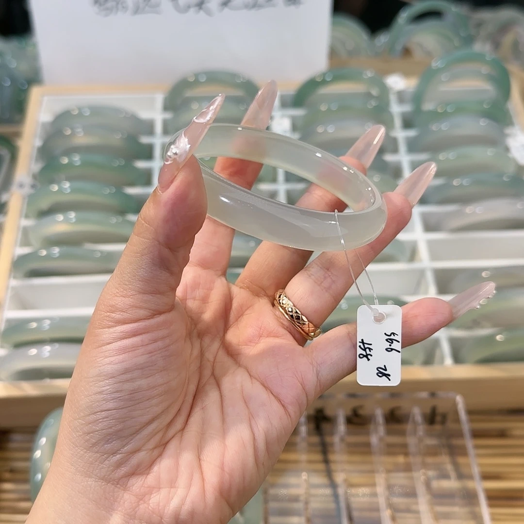 手镯玛瑙/玉髓未镶嵌圈口56.6