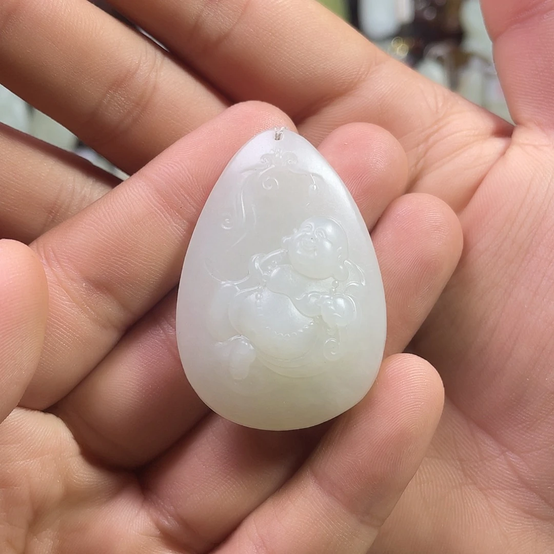 和田玉（糖玉）未镶嵌吊坠(不含链)卖***峰