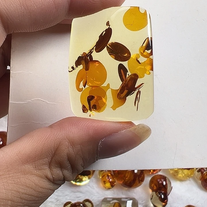 琥珀（花珀）未镶嵌颈饰