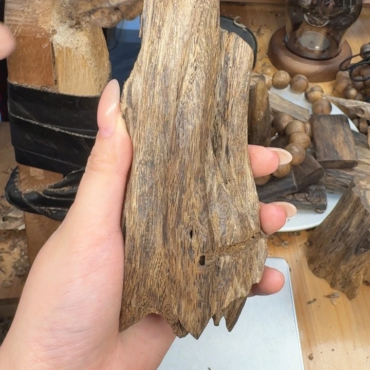 沉香碎屑沉香沉香奇楠块料53.6克