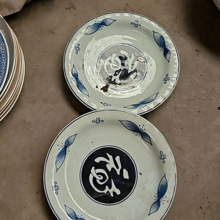 瓷片陶瓷盘子碗啥都有
