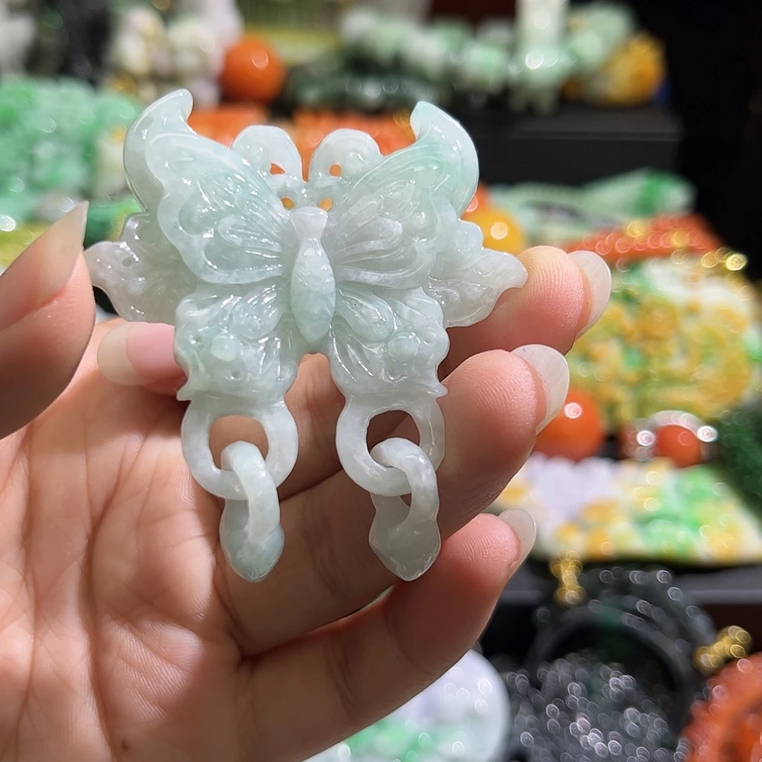 翡翠未镶嵌颈饰待编织