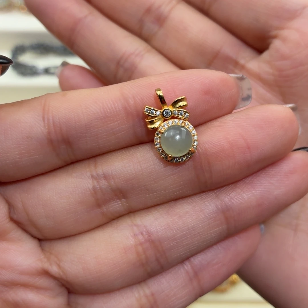 翡翠银S925镶嵌颈饰小吊坠