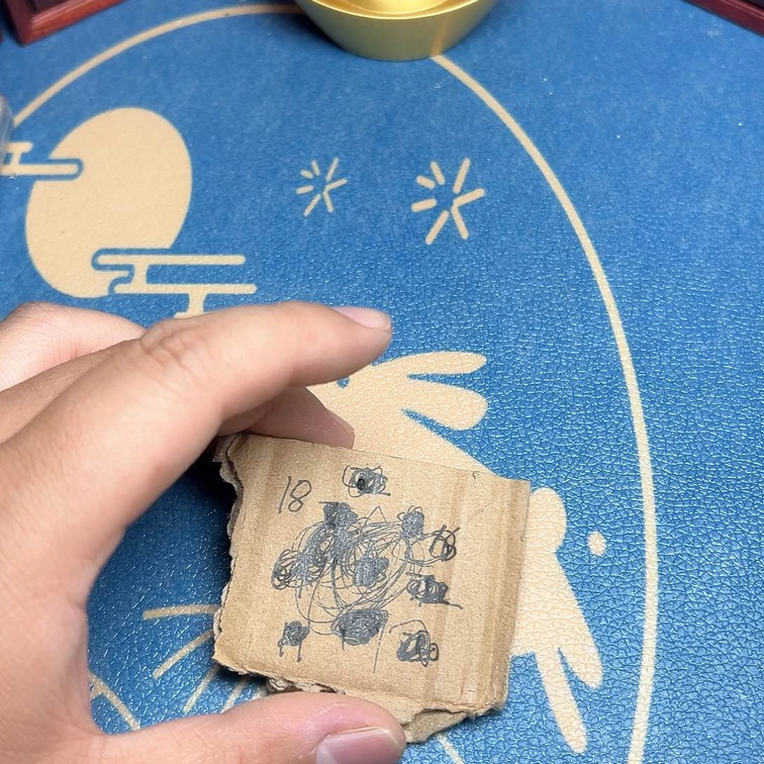 文玩核桃吊坠远*随机一对核桃、全品