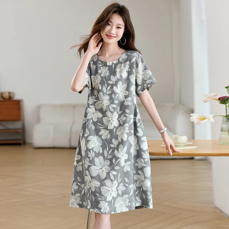 印花圆领连衣裙女2025夏季新款时尚高级感减龄气质优雅休闲裙子女