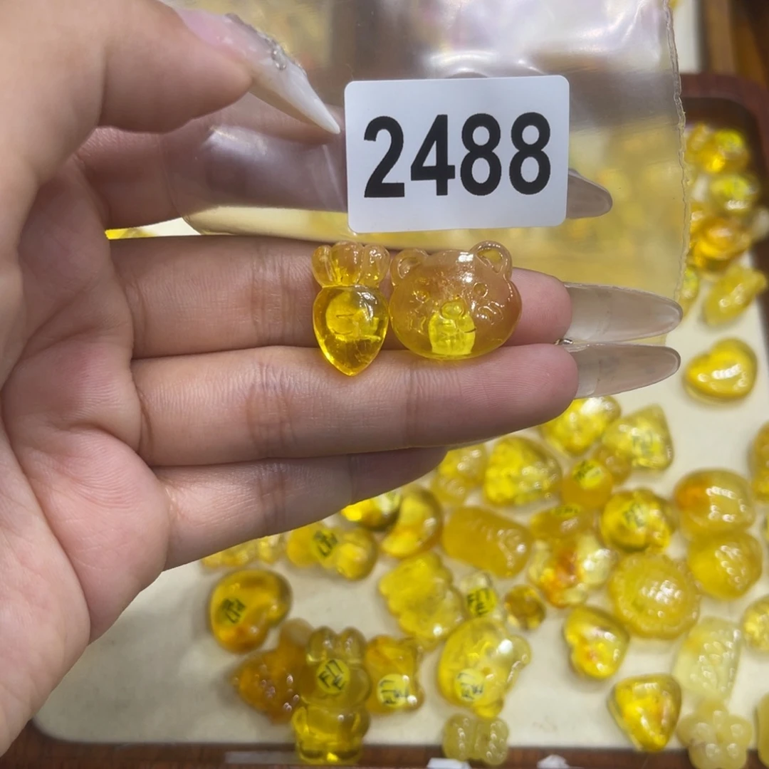 琥珀未镶嵌珠宝奇石