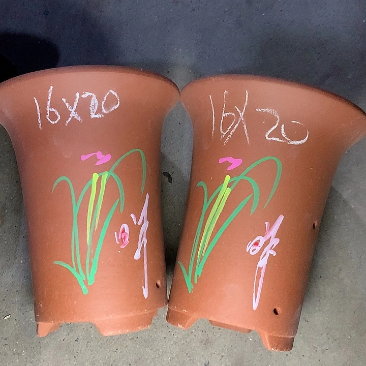 紫砂花盆紫砂的颜色很好看的
