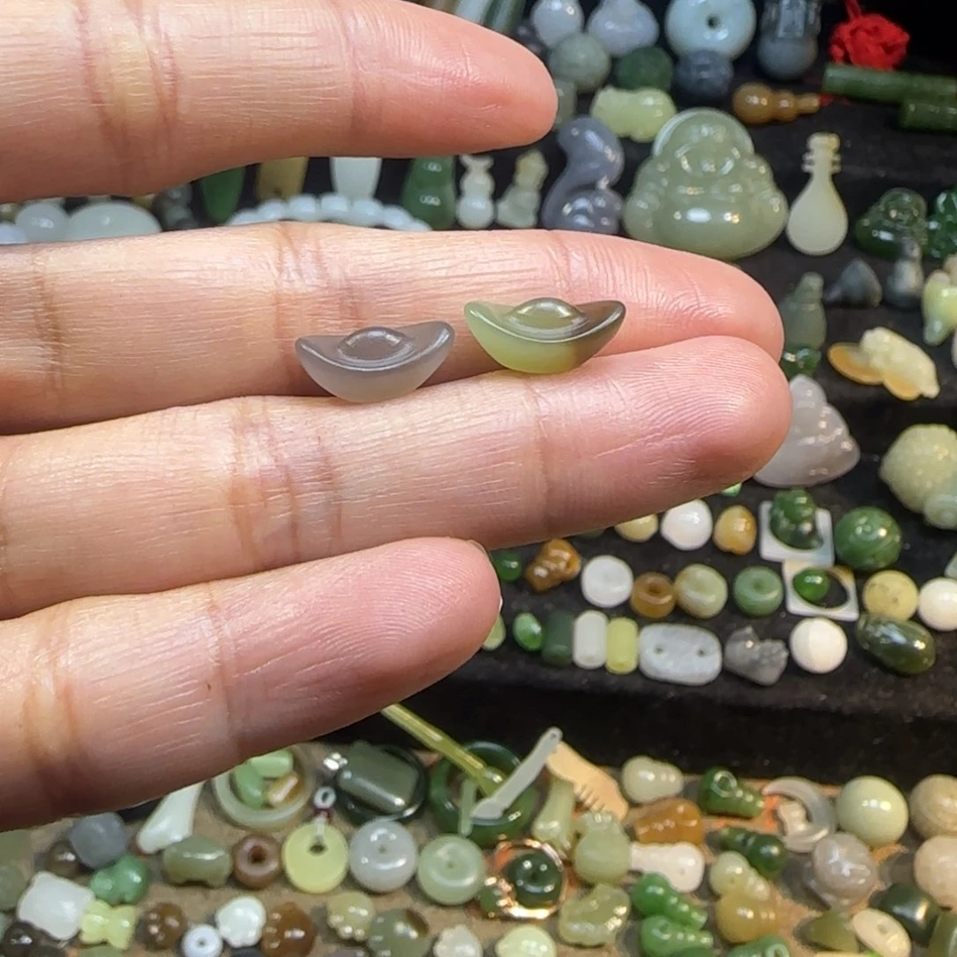 和田玉颈饰未镶嵌留***儿