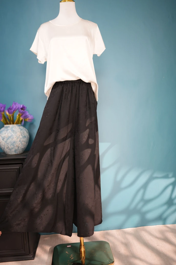 K036.黑色花纹大甩裤