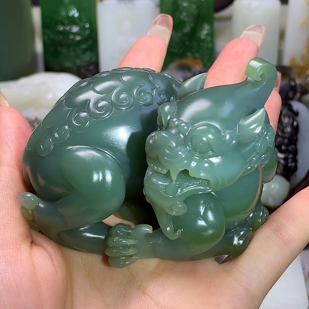 未镶嵌和田玉摆件