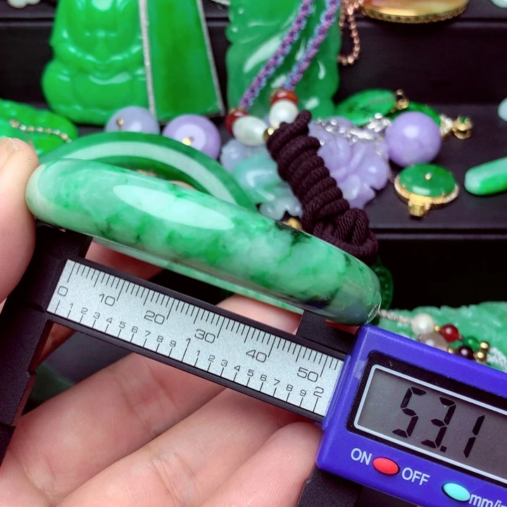 翡翠未镶嵌手镯手镯