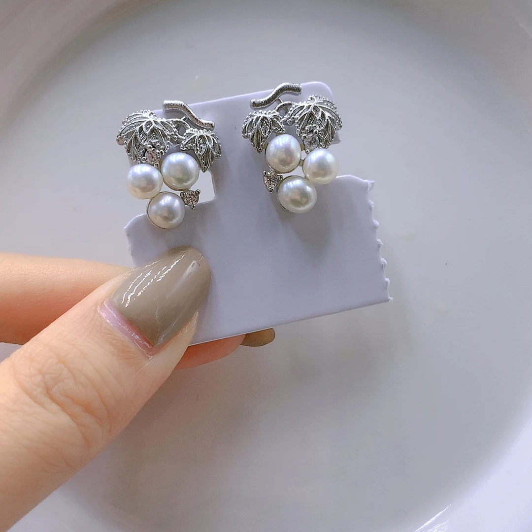 颈饰银S925镶嵌淡水珍珠