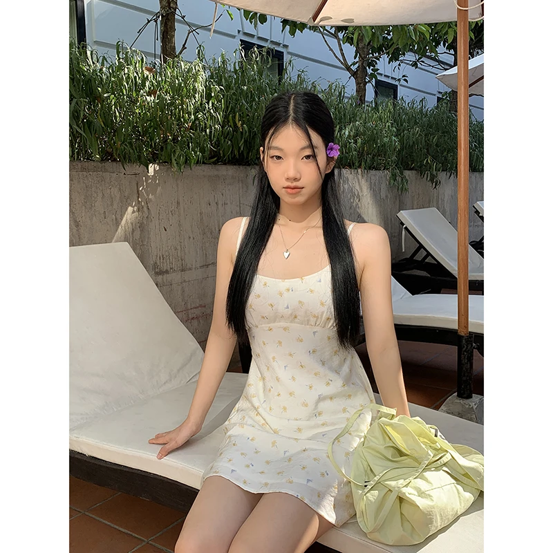 【秋秋清仓】春季新款短款设计感吊带清新碎花连衣裙241A0572