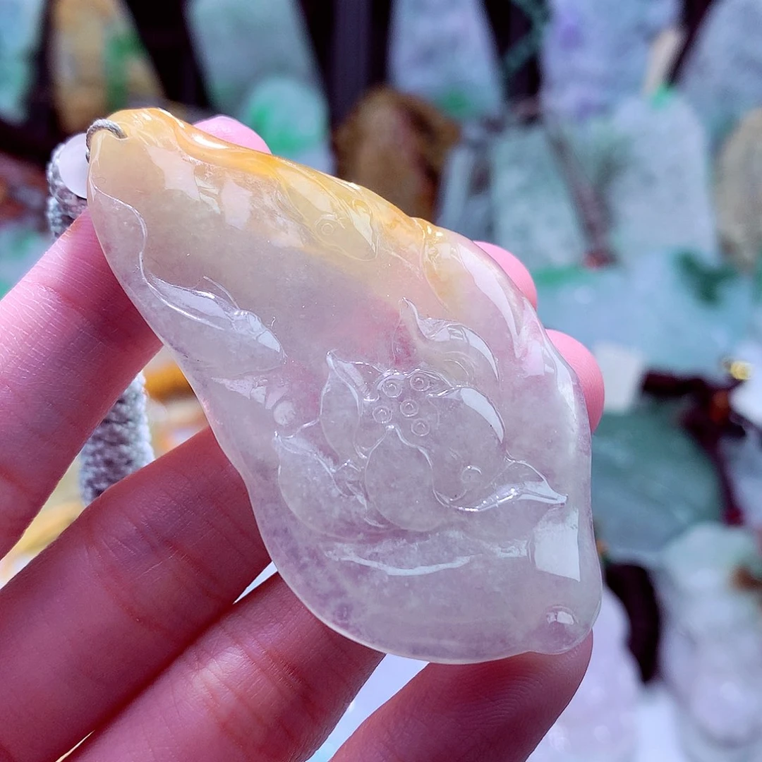 颈饰未镶嵌翡翠天然