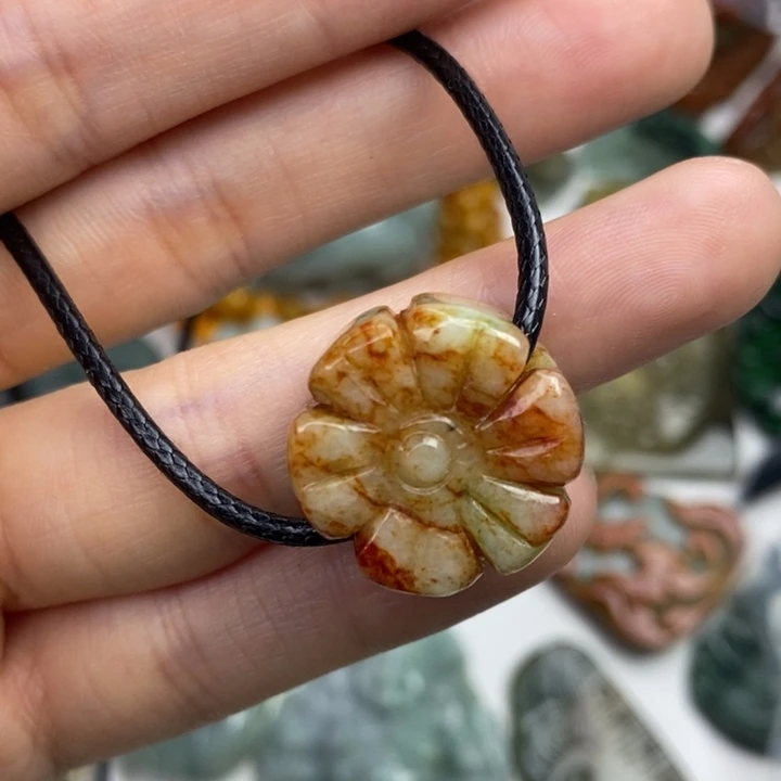 颈饰未镶嵌翡翠吊坠