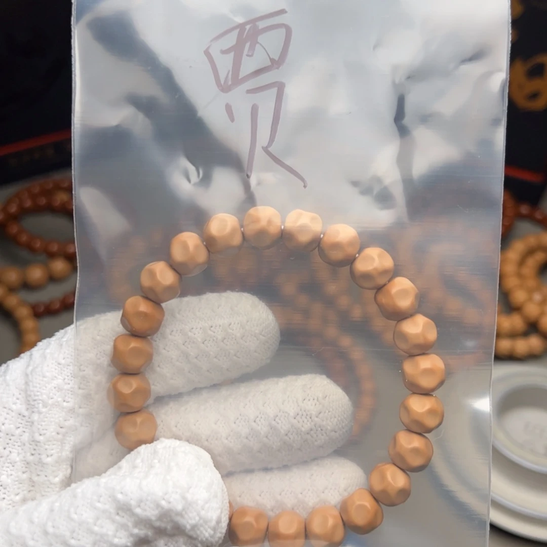 猴头核桃手串贾*彧方糖奶酪