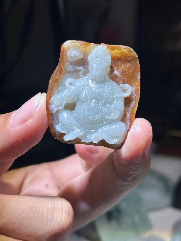 天然缅甸A货翡翠黄财神毛货买断需抛光