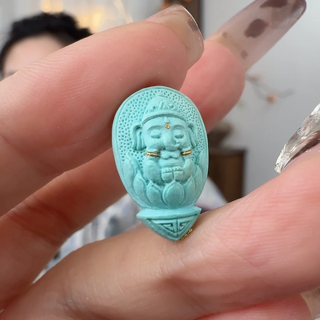 绿松石未镶嵌珠宝奇石