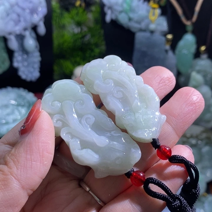 【闪购商品】颈饰未镶嵌翡翠貔貅