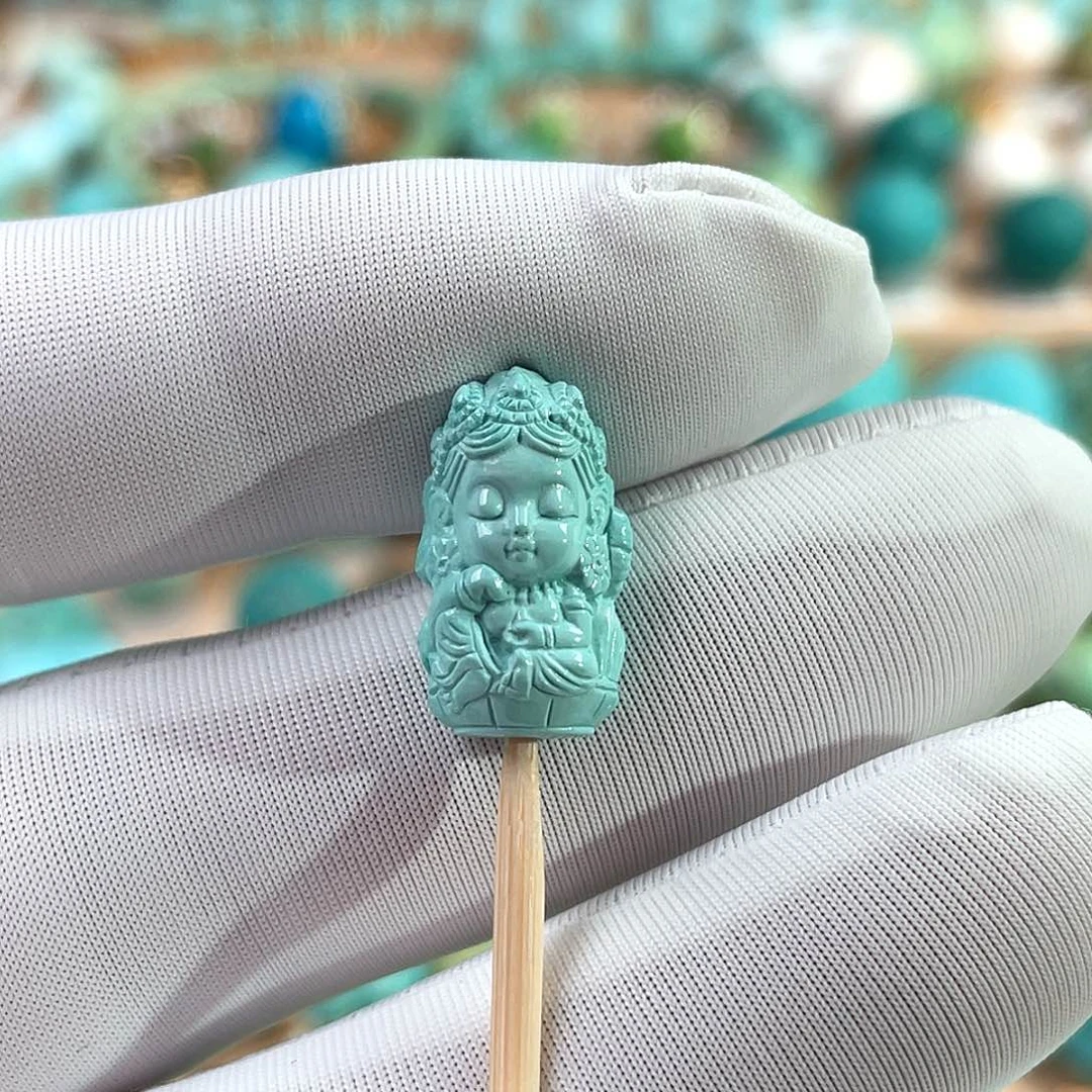 绿松石未镶嵌珠宝奇石