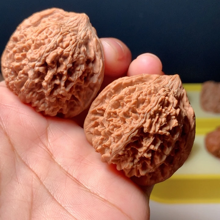 桃核吊坠核桃。满天星