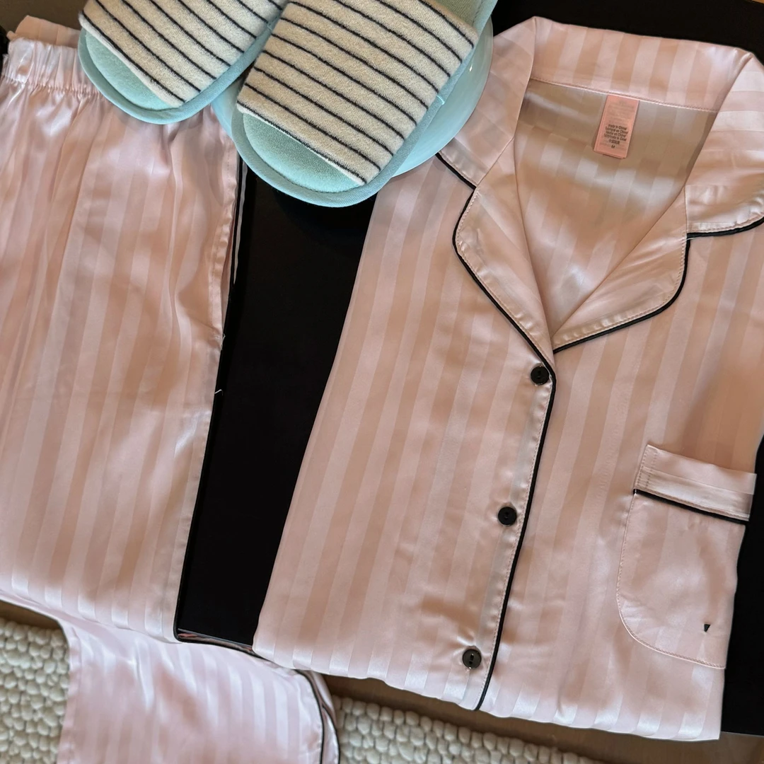 小众设计轻奢潮牌缎面家居服-提花条纹短袖短裤/短袖长裤