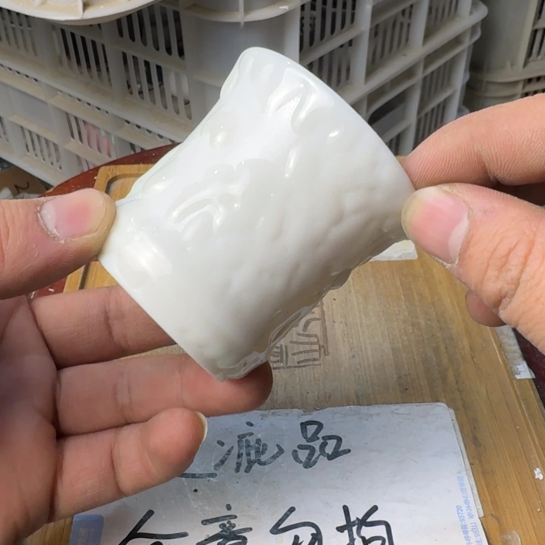 瑕疵介意勿拍陶瓷器皿A101
