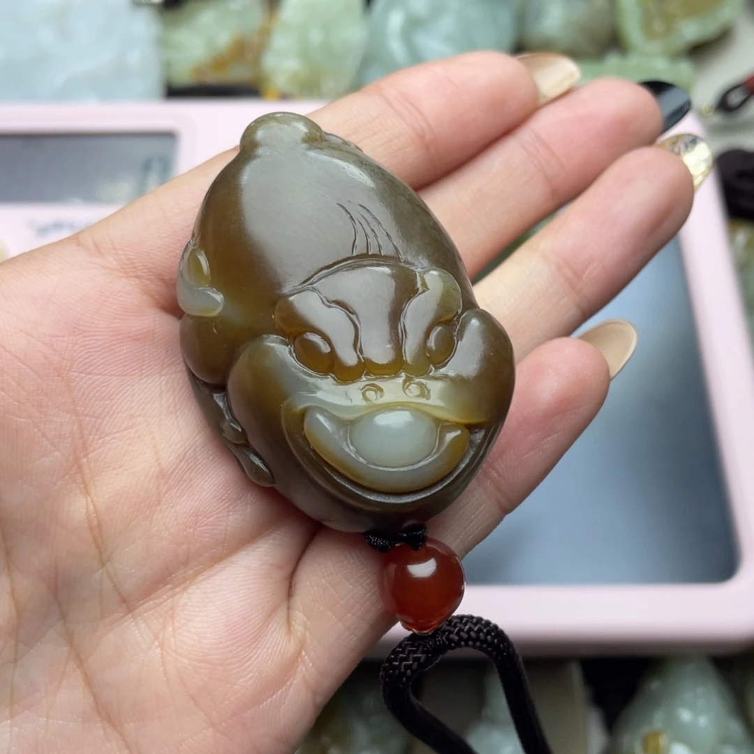 嘟***嘟和田玉未镶嵌颈饰