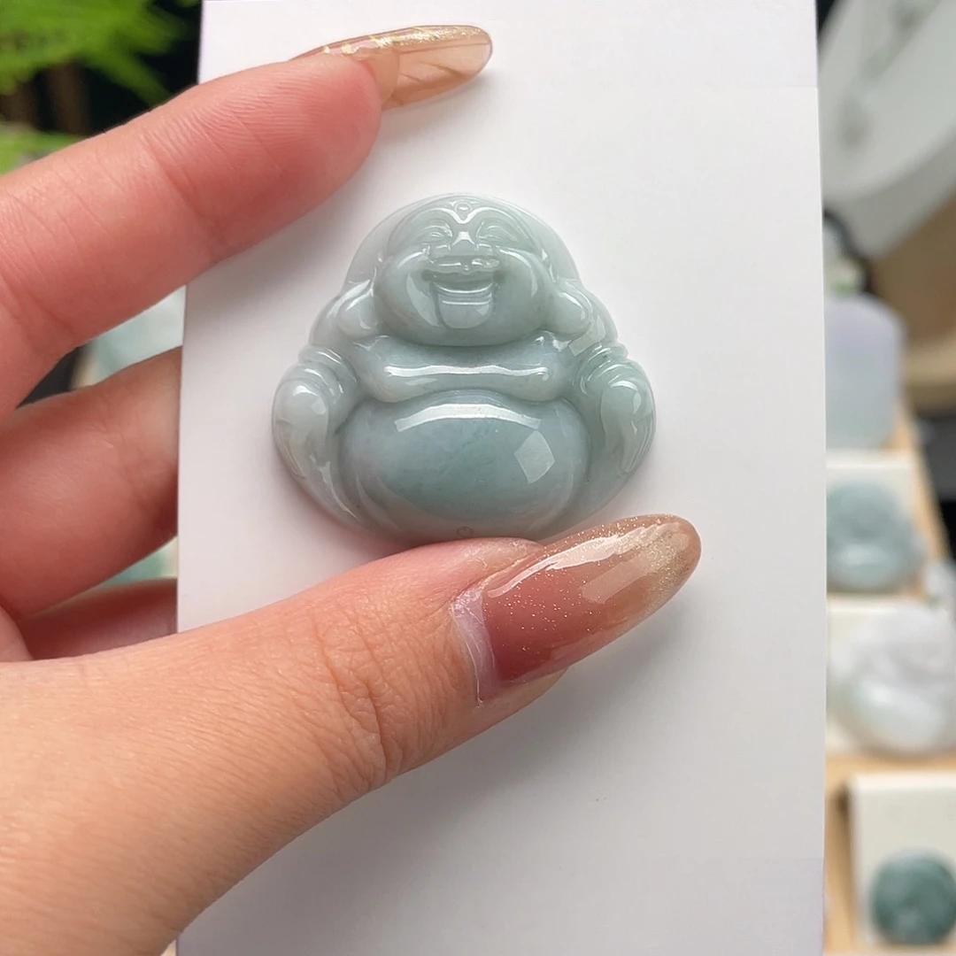 翡翠未镶嵌颈饰佛公