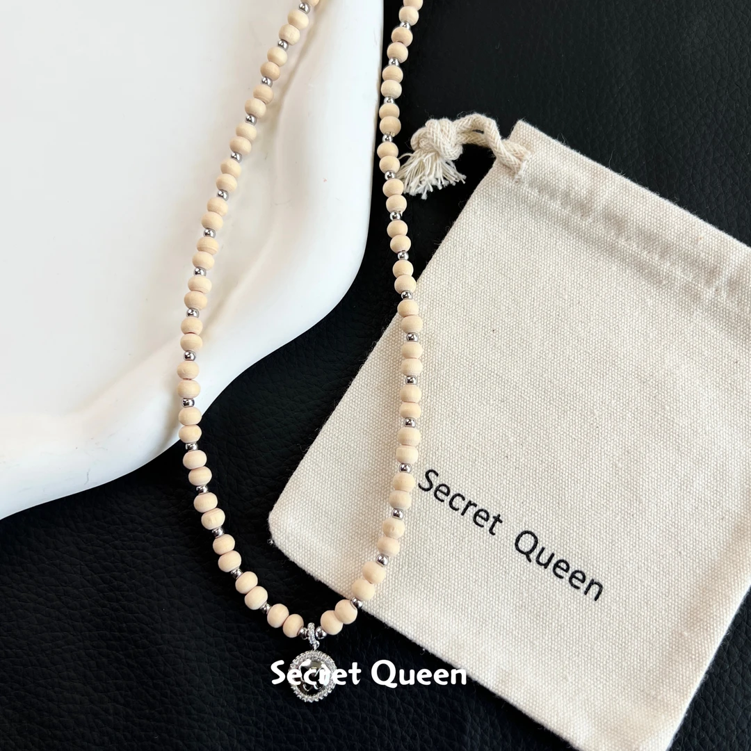 铜合金木质项链 小众设计木头圆球蝴蝶圆盘项链AH060