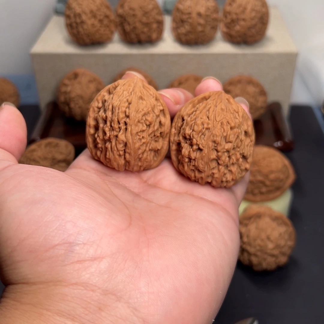 文玩核桃把件39.5高炮南疆石全品46.7克