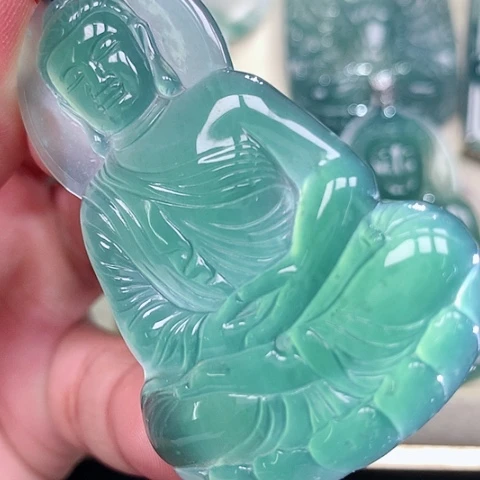 【闪购商品】翡翠未镶嵌颈饰