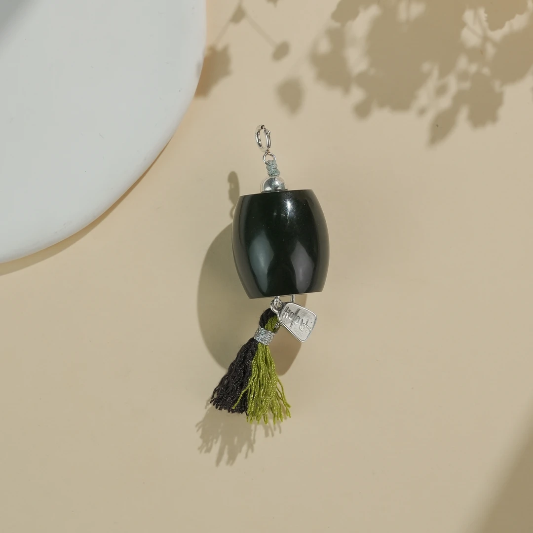 周西西精美珠宝墨玉桶珠吊坠1.8*1.7百搭多样性发货20375