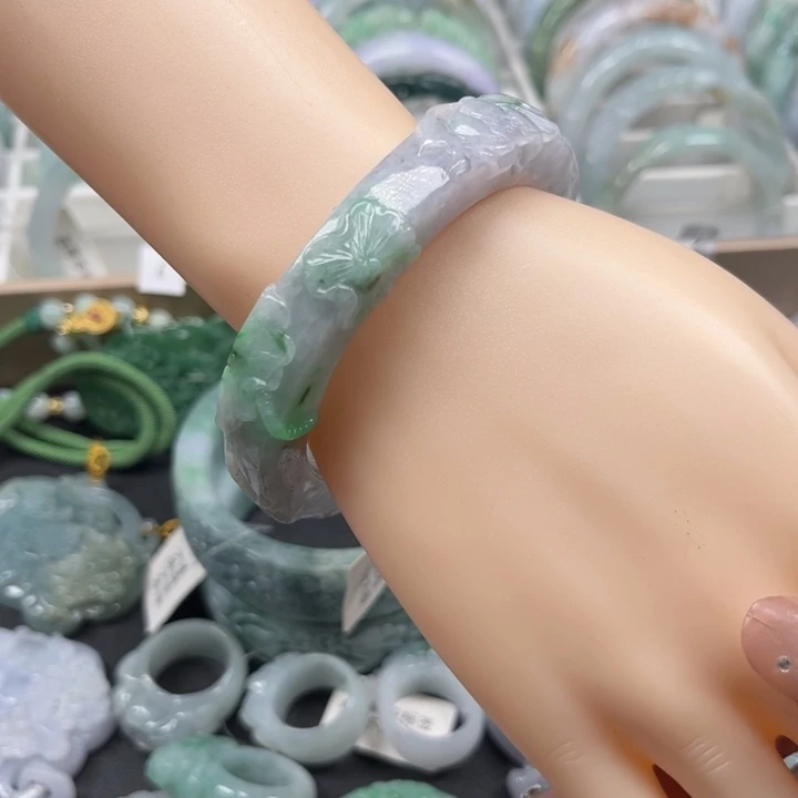 翡翠未镶嵌手镯052春彩方镯荷叶57