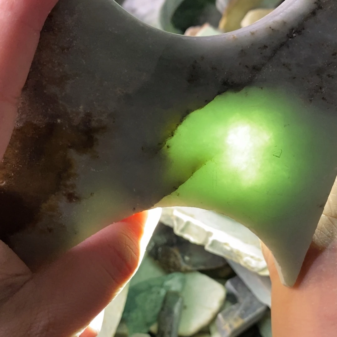 颈饰未镶嵌翡翠天然翡翠