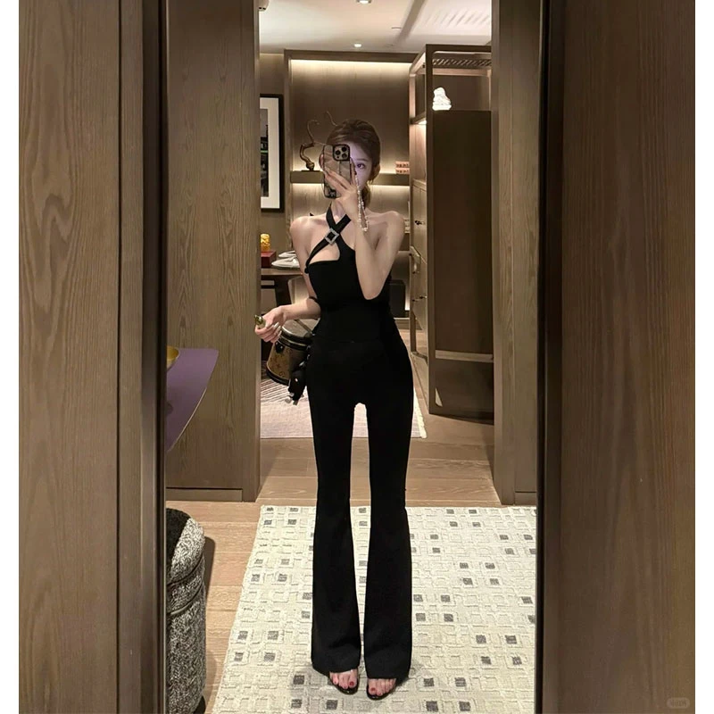 2025年秋冬新款ins气质御姐名媛交叉挂脖吊带背心女+休闲微喇长裤