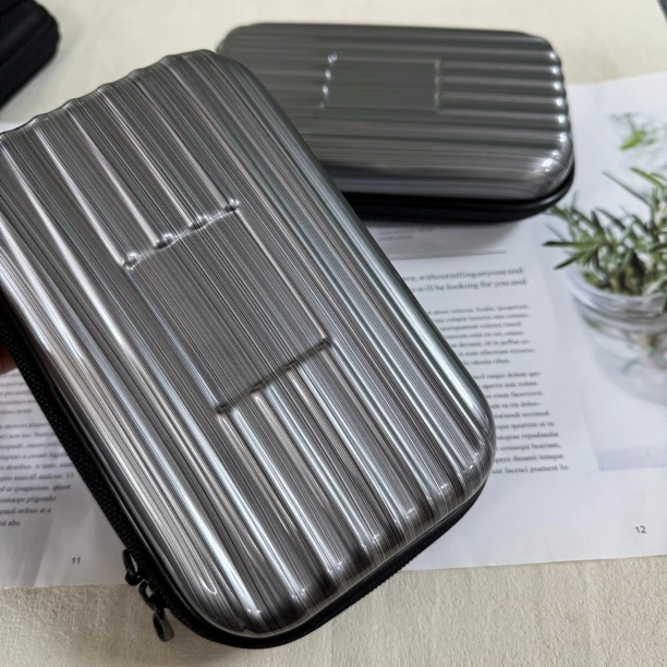 准新品  大容量超抗压 双拉链多功能硬壳硬盘播放器数码收纳包