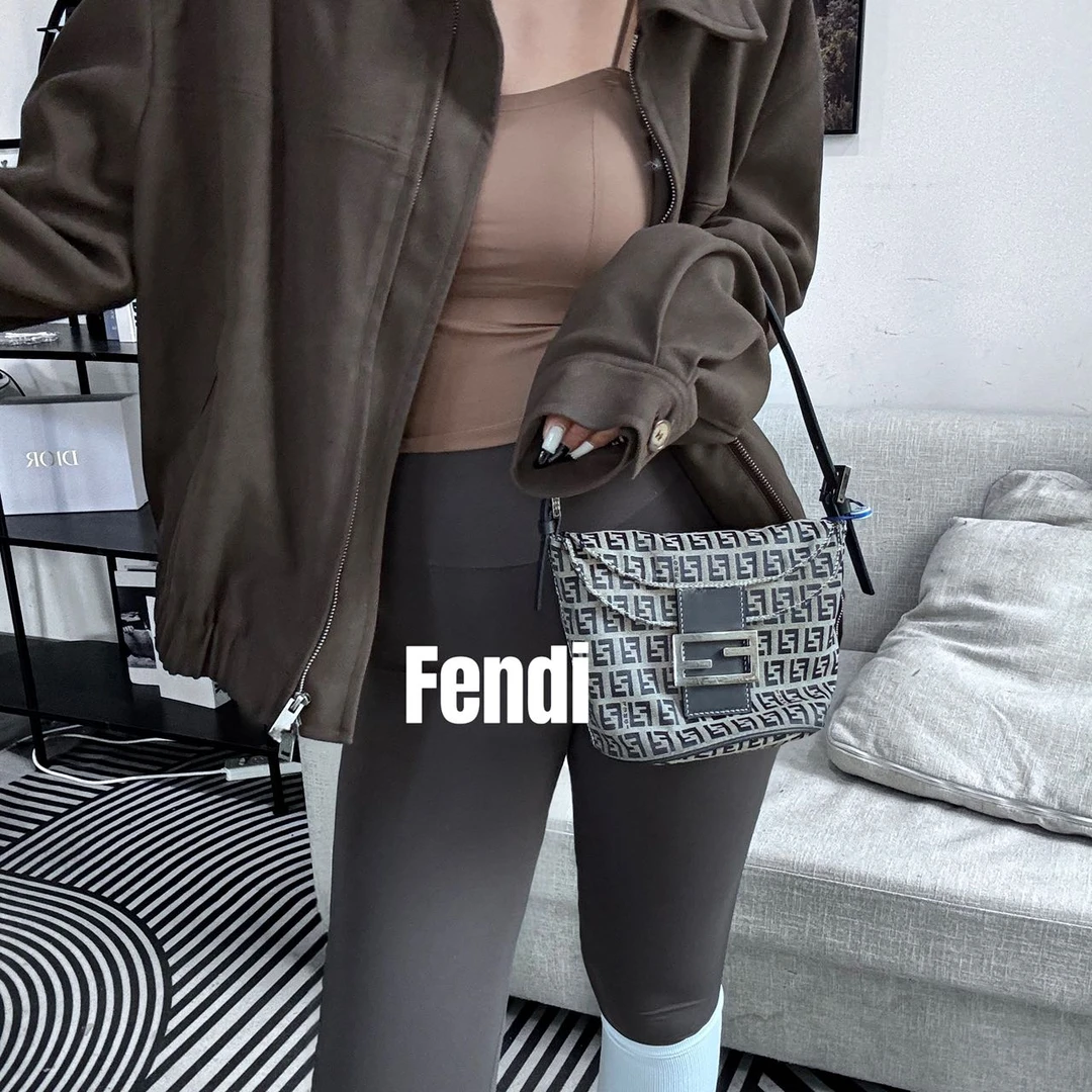 修复品8613853/ FENDI/芬迪翻盖发财桶包配皮换新
