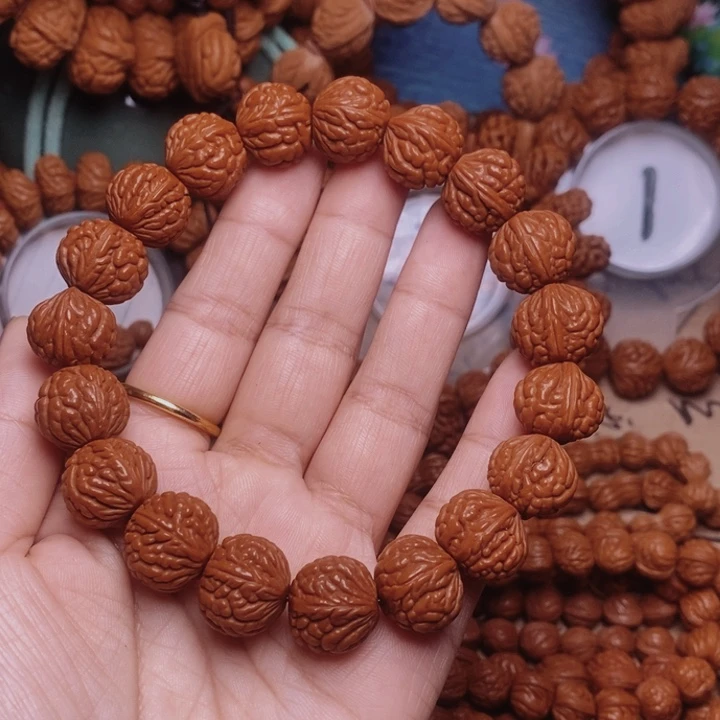 文玩核桃手串龙纹桃核
