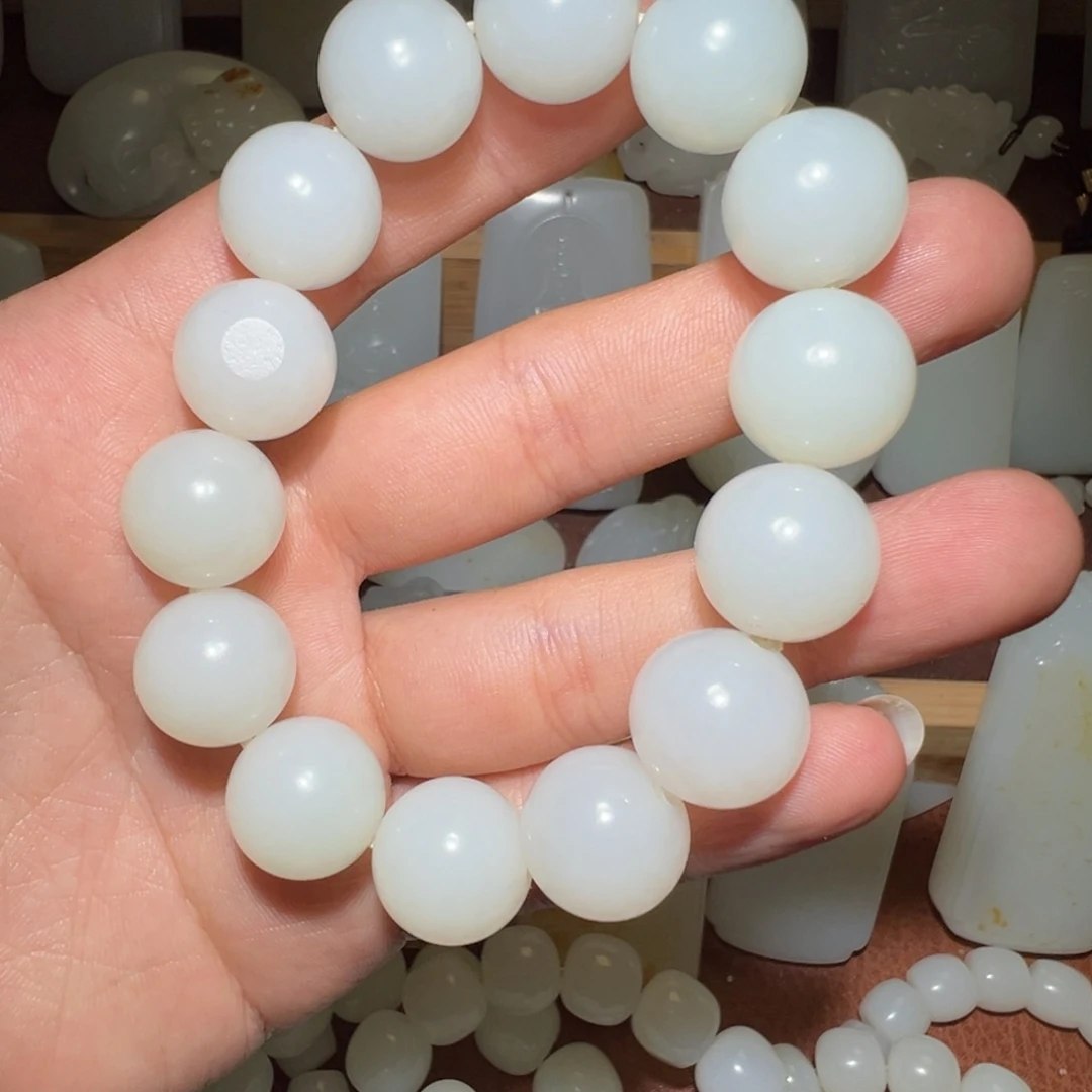 和田玉挂件未镶嵌b****n