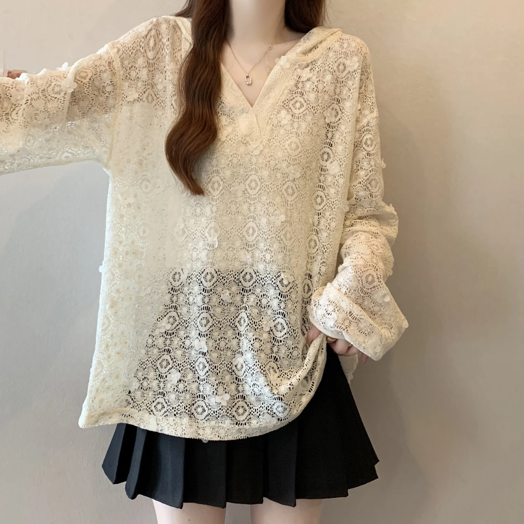 大码重工钩花镂空连帽长袖蕾丝衫女春秋胖MM宽松显瘦洋气外套上衣