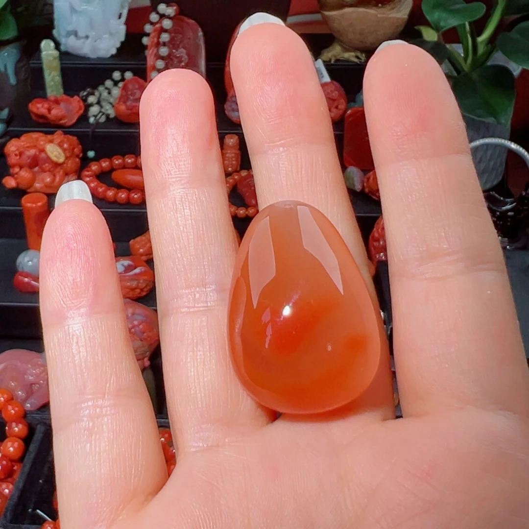 一***多南红玛瑙未镶嵌颈饰