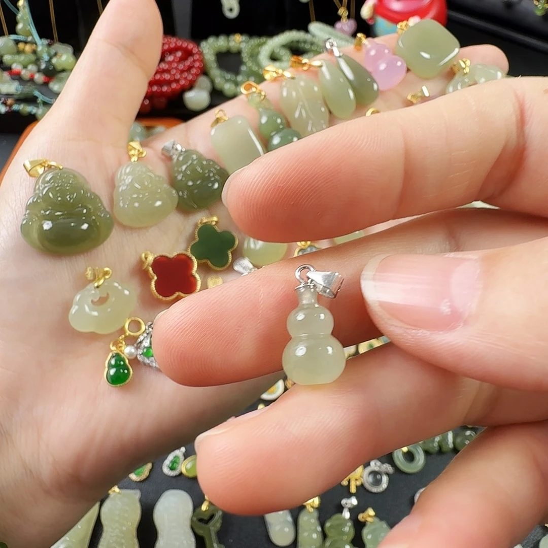 和田玉银S925镶嵌颈饰