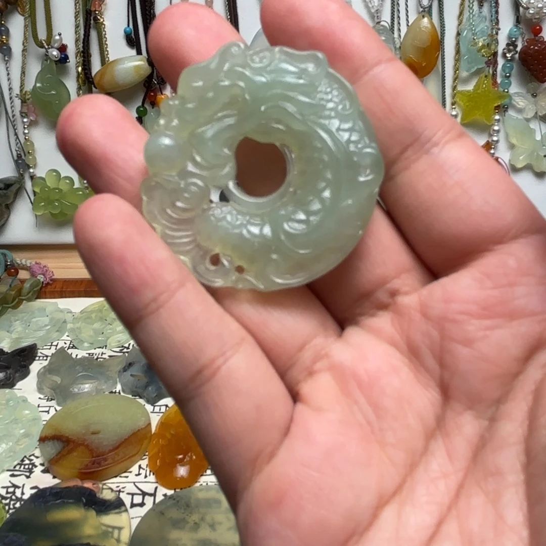 蛇纹石玉合金颈饰